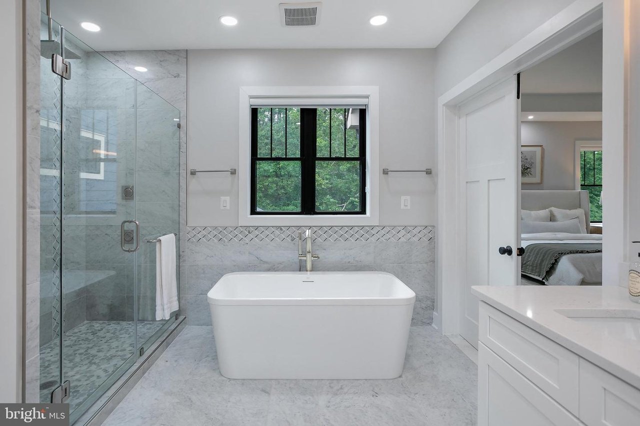 Vienna, VA - Image 8